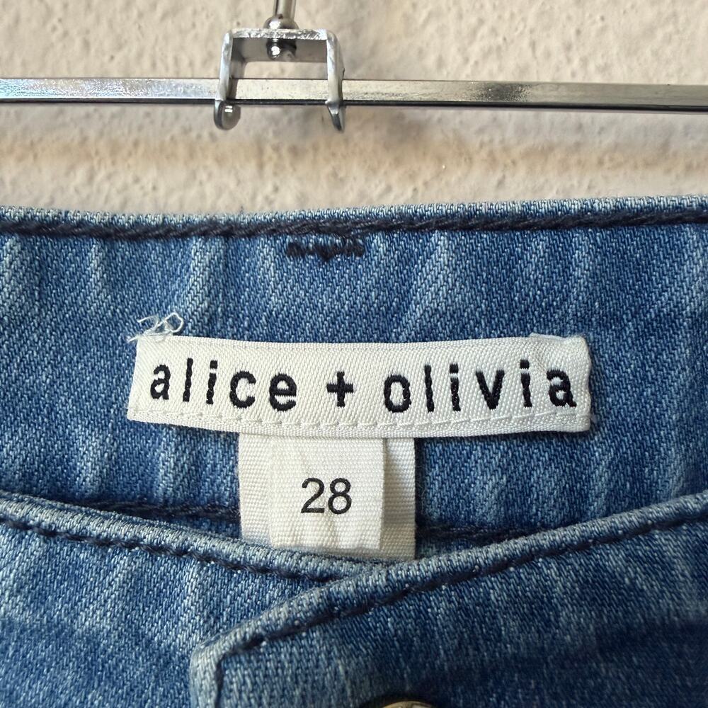 Alice + Olivia Ryley Low Rise Broderie Anglaise Flared Jeans Size 28 - Picture 4 of 7